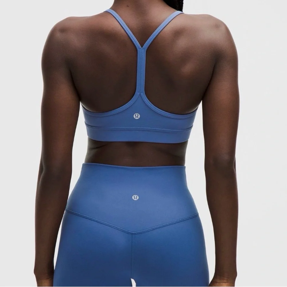 597 Lululemon Flow Y Nulu Bra size 10 in Brilliant blue B NWT - Picture 6 of 6